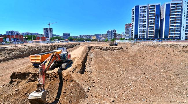  İzmir'de kentsel dönüşüm tam gaz sürüyor