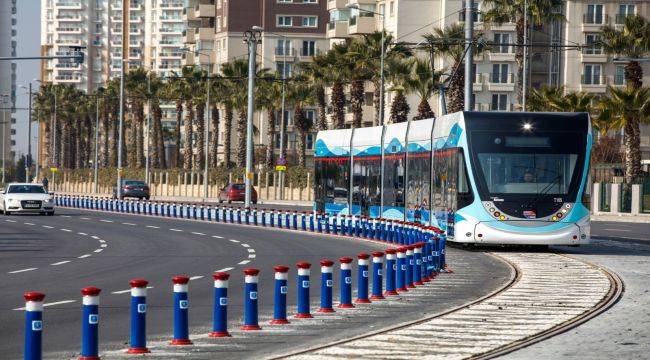 İzmir Toplu Ulaşıma Dönüyor