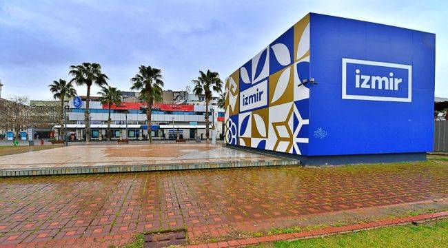 İzmir'in dördüncü turizm ofisi Kemeraltı'nda açıldı