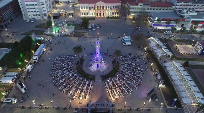 Konak'ta 3 bin kişilik iftar yemeği