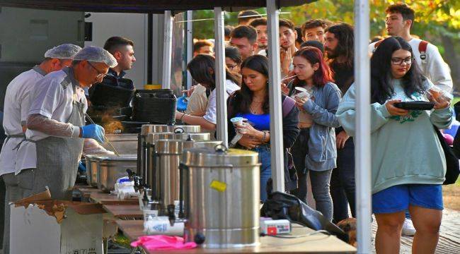 İzmir Gençlik Şenliği Buca'da düzenlendi