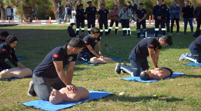 Bir yılda 25 bin 832 kişi Ege Üniversitesi onaylı sertifika sahibi oldu 