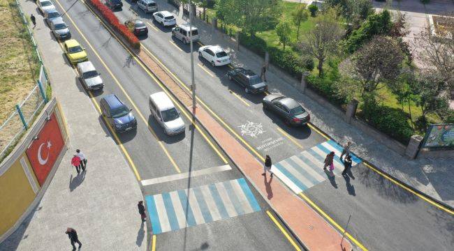 Aydın Büyükşehir Belediyesi Efeler İstasyon Caddesi'ni Yeniledi