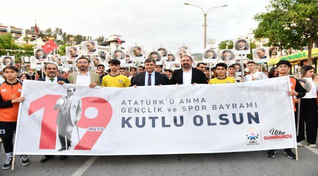 Çiğli 19 Mayıs'ı Ceylan Ertem Konseri ile kutladı