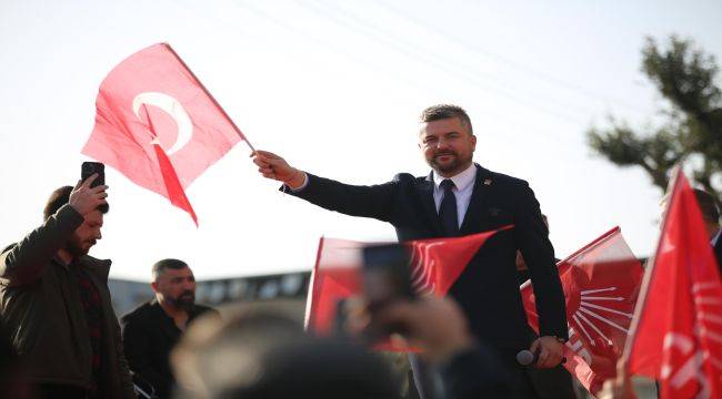 Buca'da miting gibi açılışlar