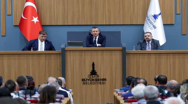 CHP Genel Başkanı Özel'den başkanlar zirvesi