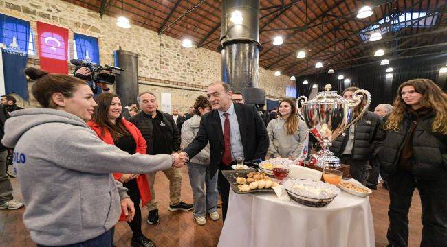 Çin İle İzmir Arasında Dostluk Köprüsü