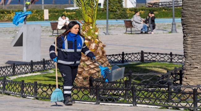 Kadın Emeği Kenti Güzelleştiriyor